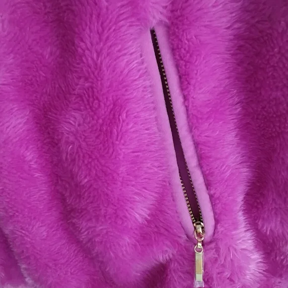 Lilly Pulitzer - Fuzzy Jacket - Size Large - Picture 2 of 4